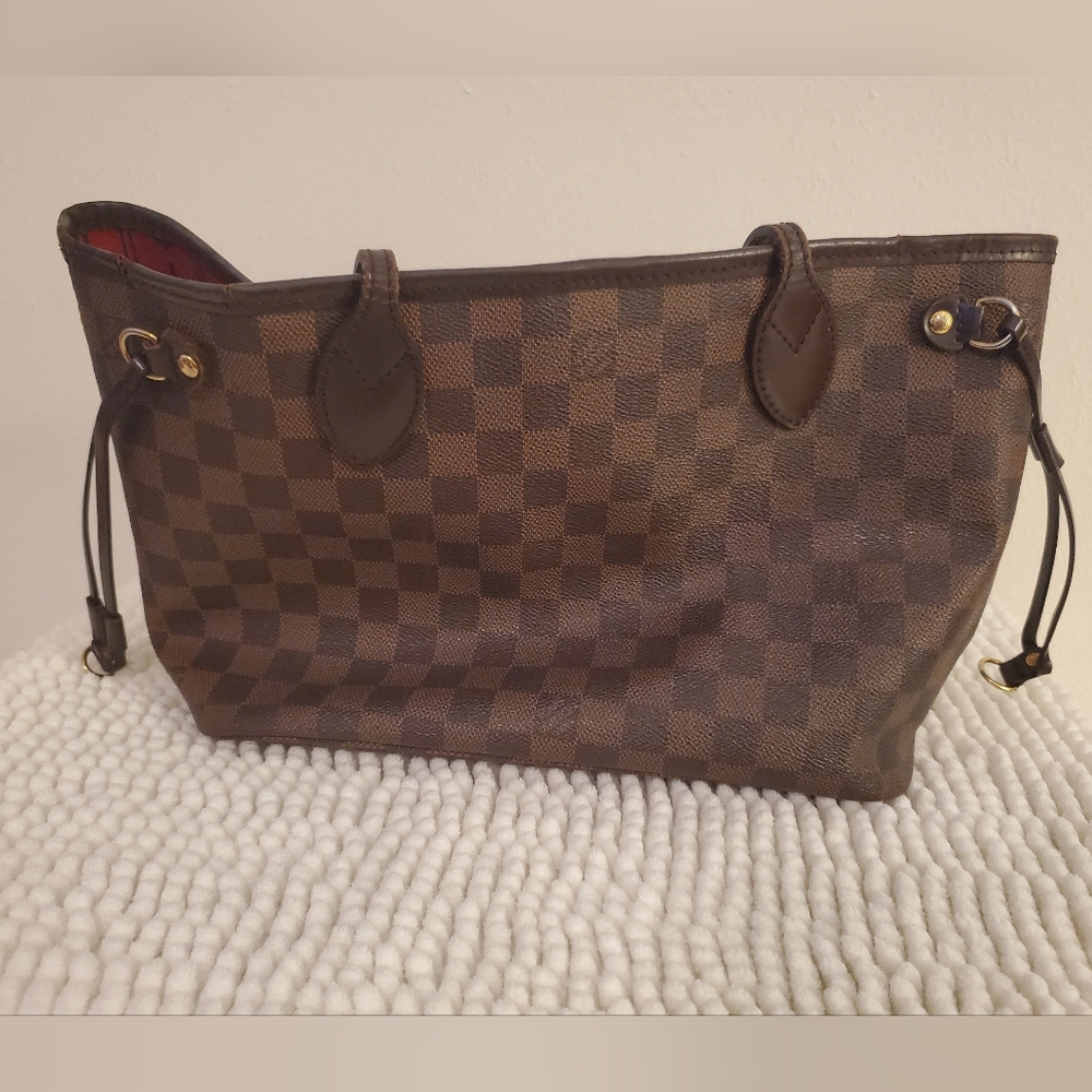 Louis Vuitton Neverfull MM tote Authentic